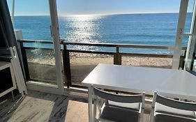 Malibu - “Vive En La Playa” “Live On The Beach”